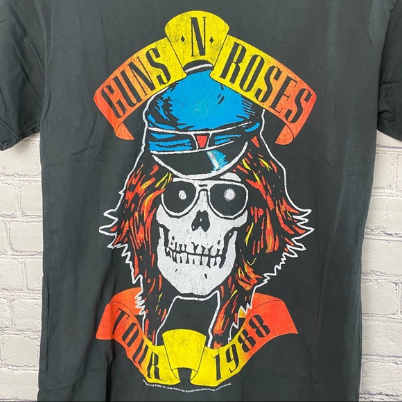 SOLD Daydreamer Guns N Roses Boyfriend Graphic Tee - Picture 5 of 8